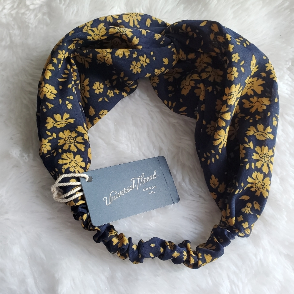 Hair Accessory Bundle - Picture 5 of 7